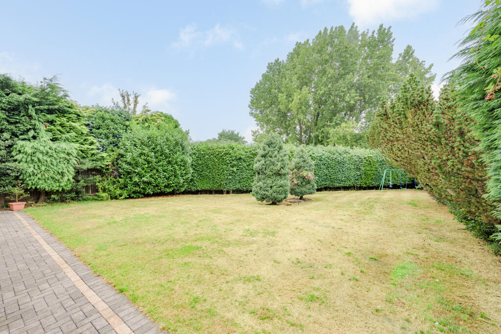 Additional image 2 of 3 Ryknild Close, Sutton Coldfield, B74 4UP