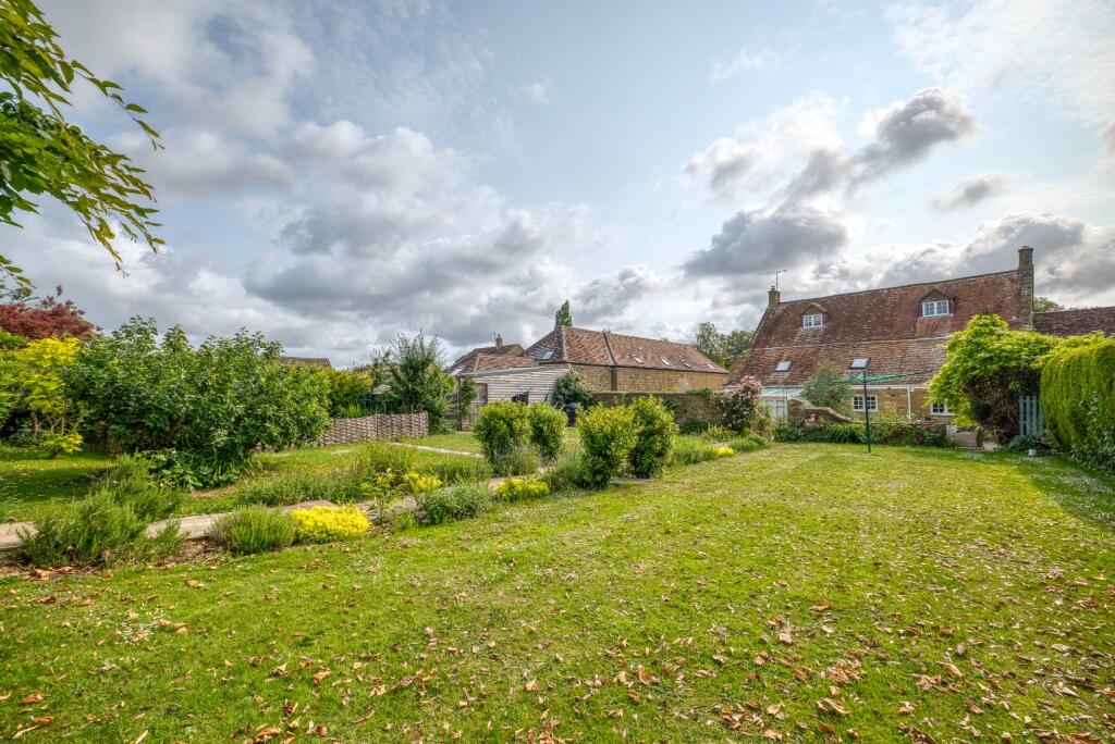 Additional image 34 of 30 Vicarage Street, Tintinhull, Yeovil, Somerset, BA22