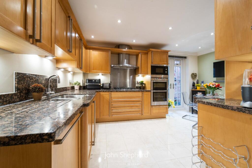 Additional image 3 of Warwick Road, Solihull, West Midlands, B91