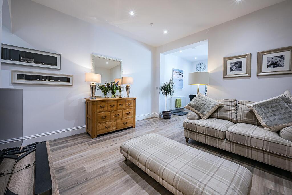 Additional image 5 of Jacobean Lane, Knowle