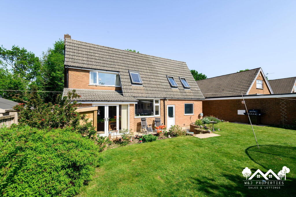 Additional image 46 of The Crescent, Cherry Tree, Blackburn, BB2