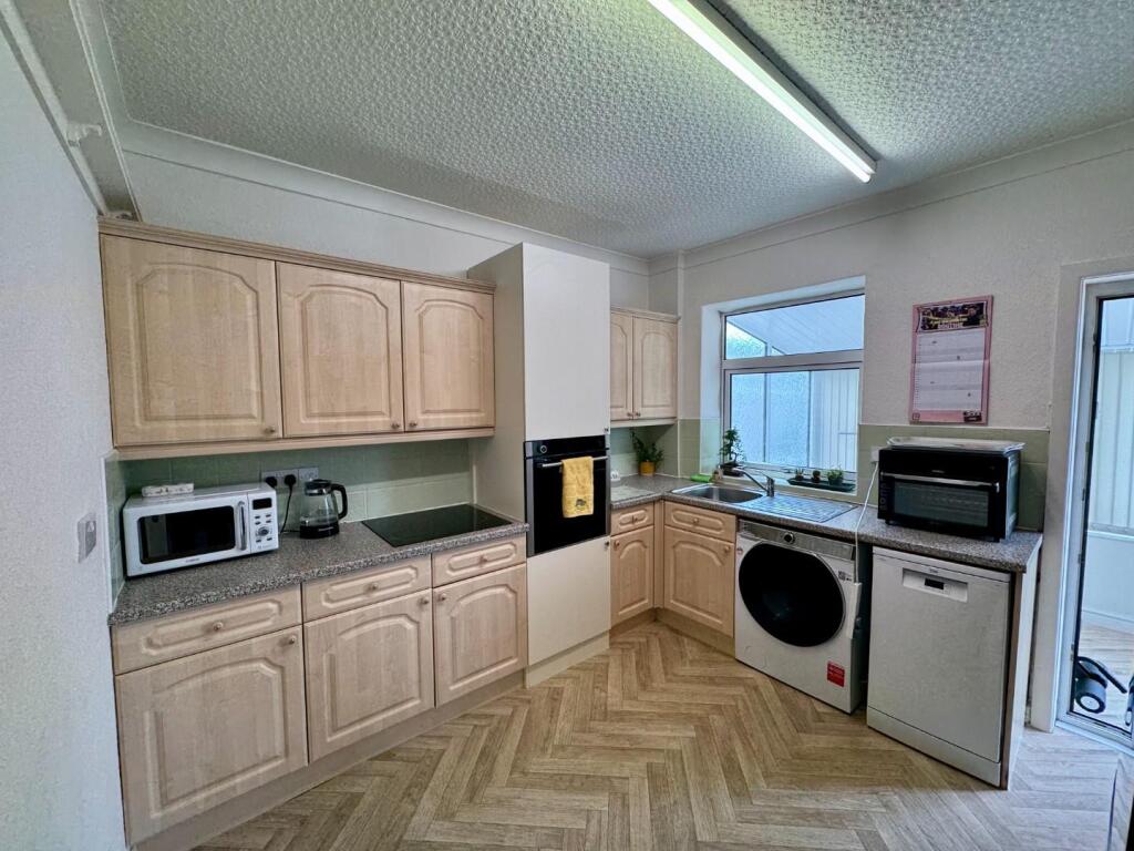 Additional image 3 of Berkshire Avenue, Burnley