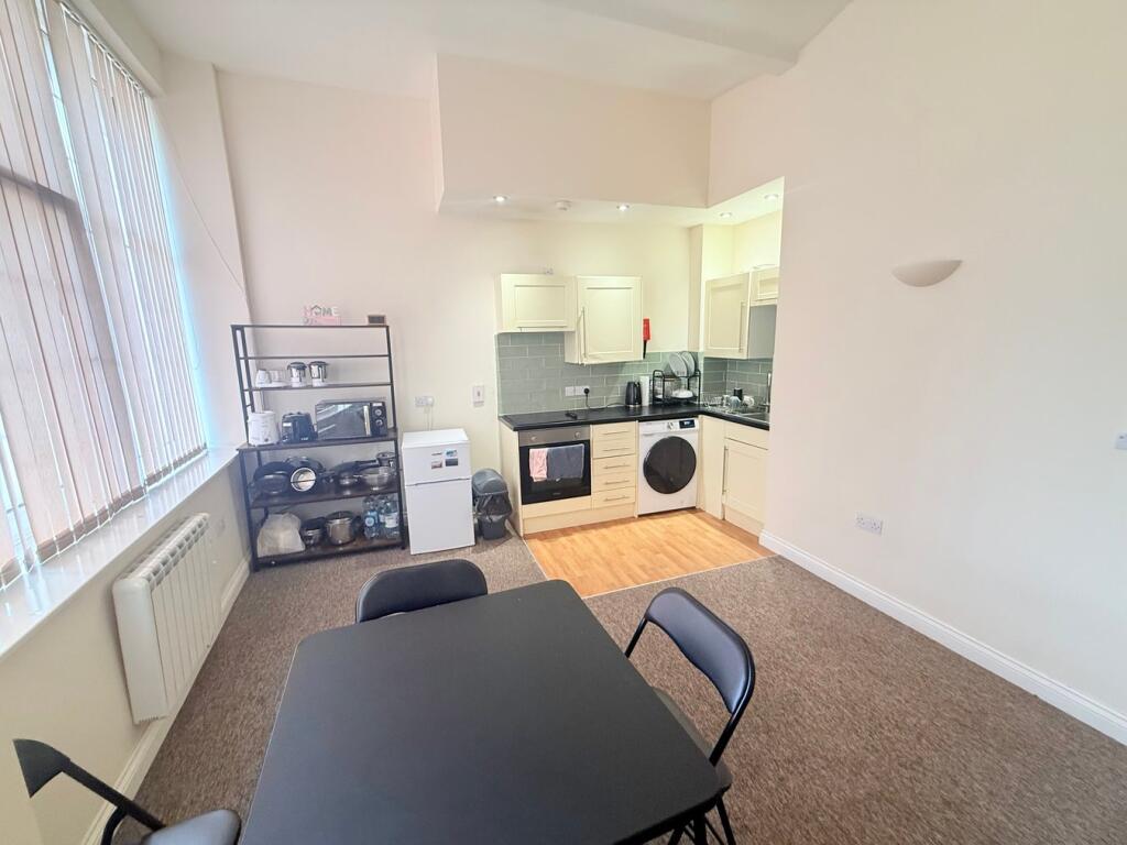 Additional image 3 of 8 Sherborne Road, Yeovil, BA21