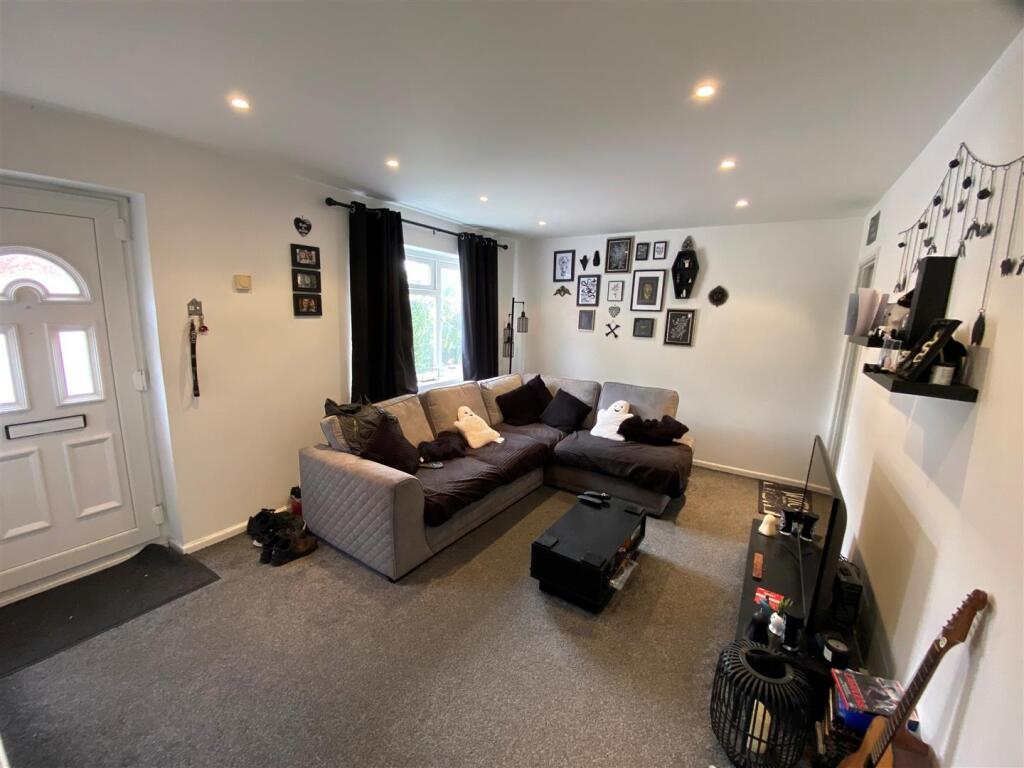 Additional image 6 of Herblay Close, Yeovil