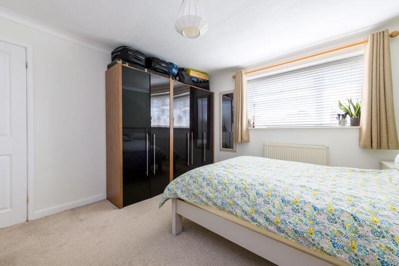 Additional image 8 of Holt