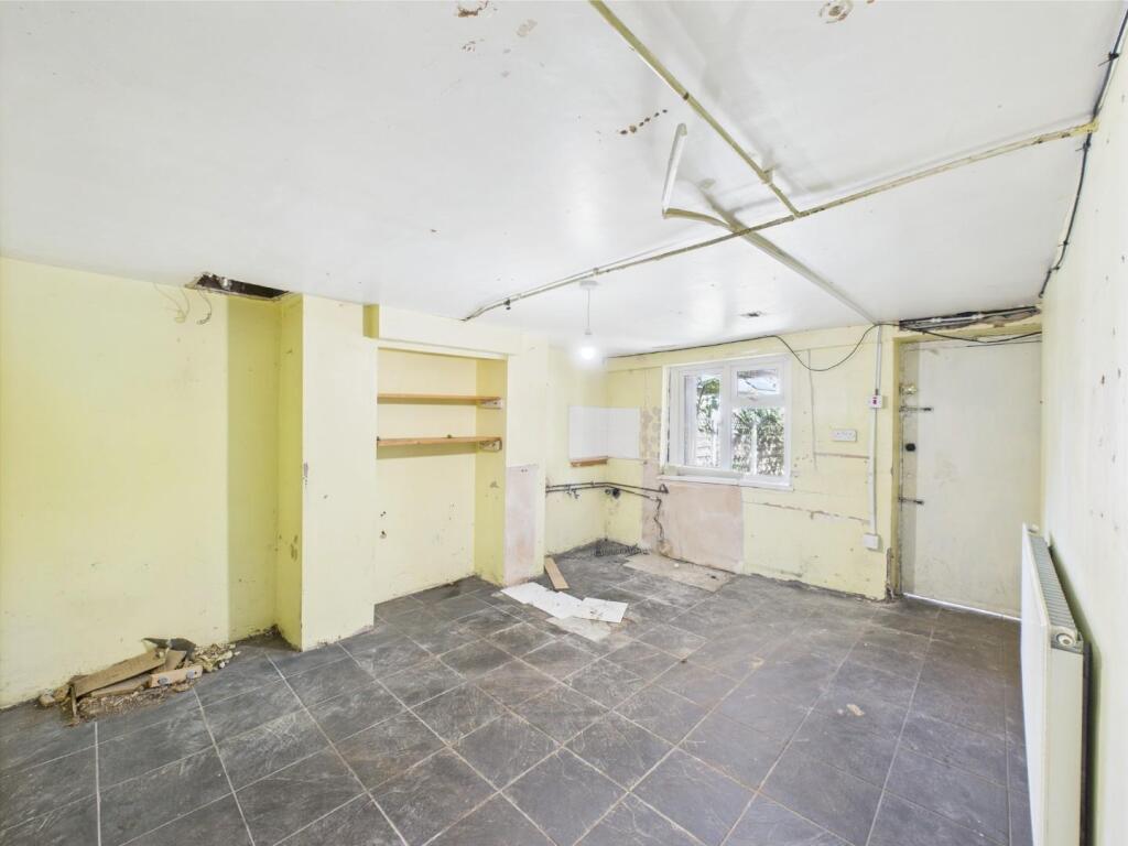 Additional image 15 of Bargrange Avenue, Shipley