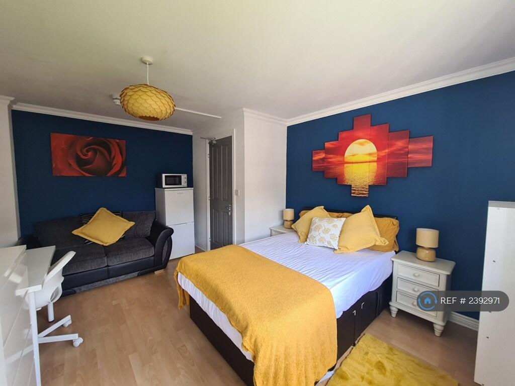 Additional image 11 of Gibson Drive, Smethwick, B66