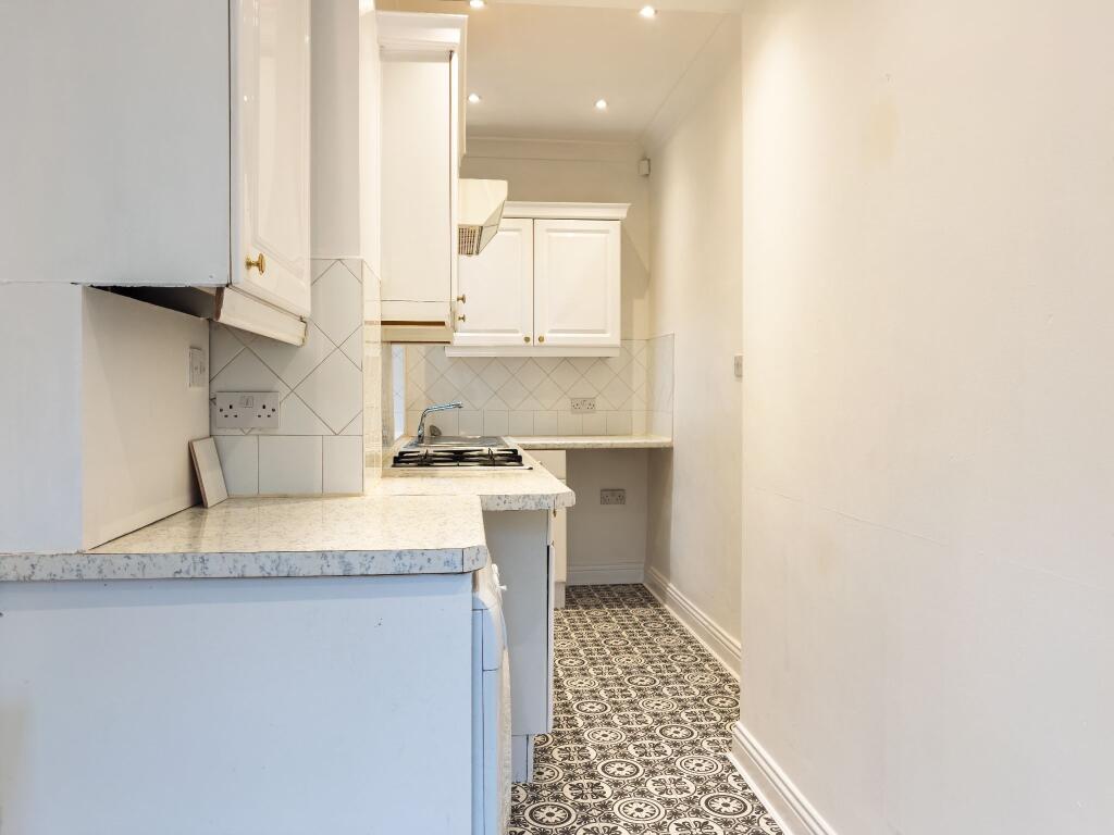 Additional image 5 of Scarlet Heights, Queensbury, BD13 1BU