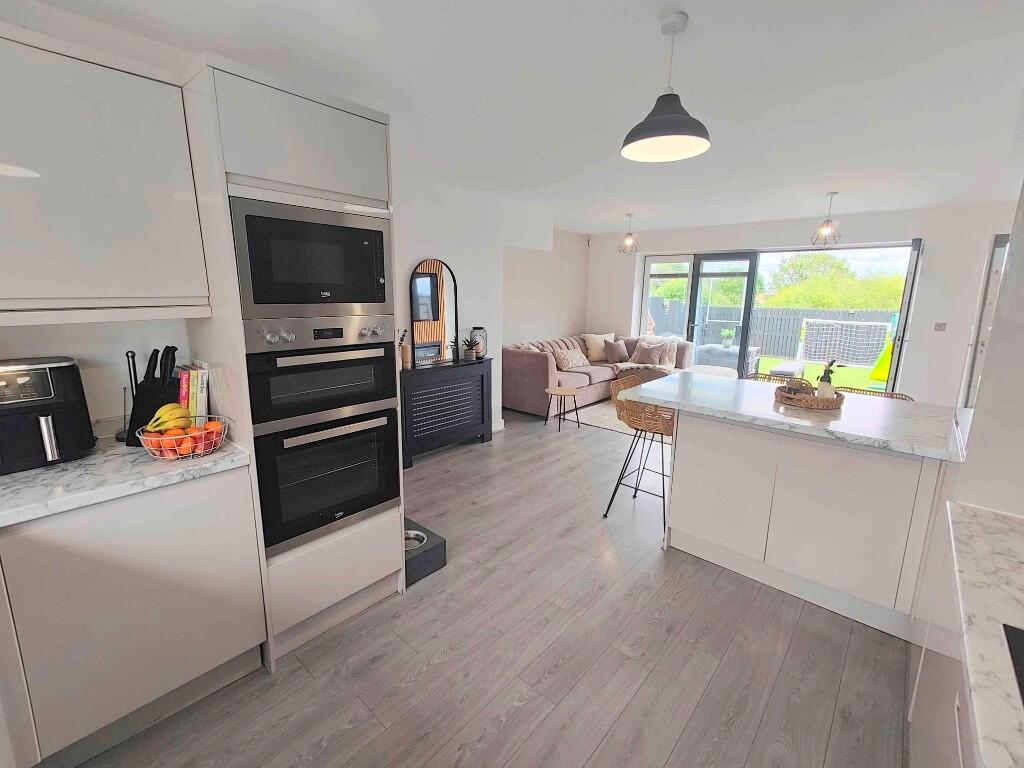 Additional image 11 of 11 Delf Hill Close, Low Moor, BD12 0AJ