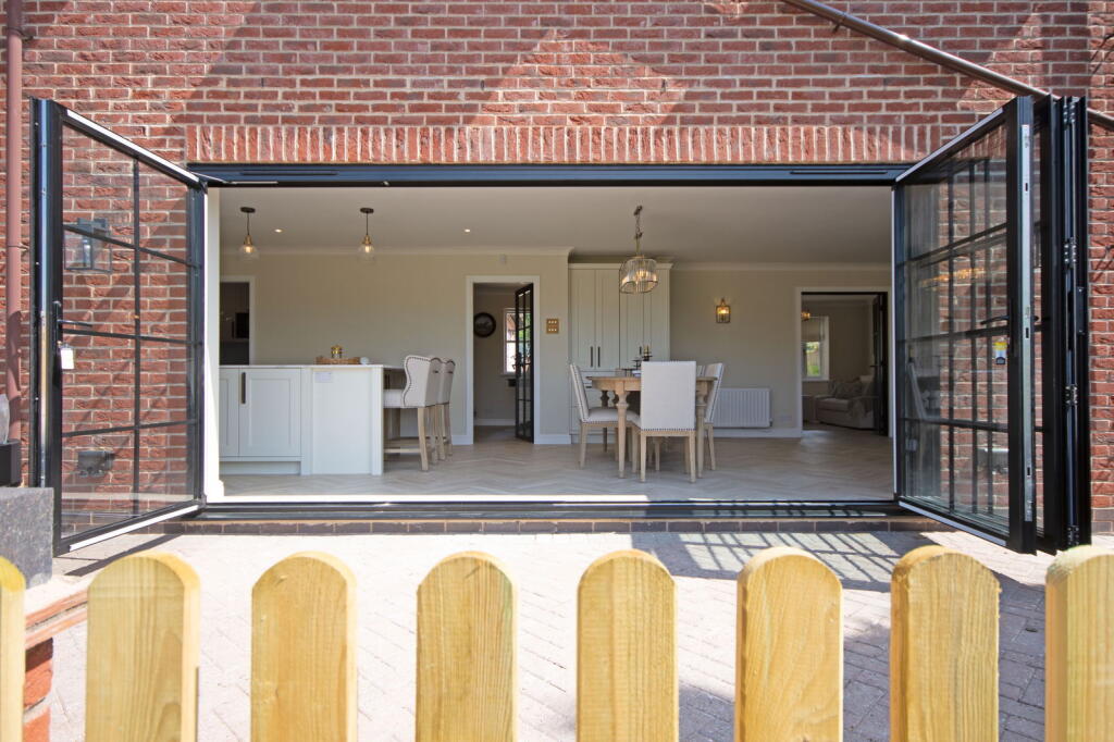 Additional image 25 of Henley Road, Henley-in-arden, B95 5NN