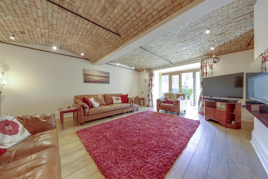 Additional image 9 of Lea Bank Hall, College Lane, Rawtenstall, Rossendale - Incredible, Spacious Apartment In Unique, Exclusive Gated Setting