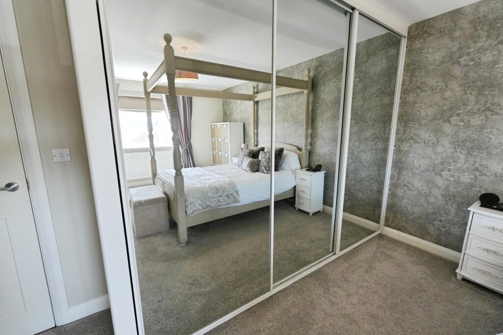 Additional image 18 of Holt Gardens, Studley, B80