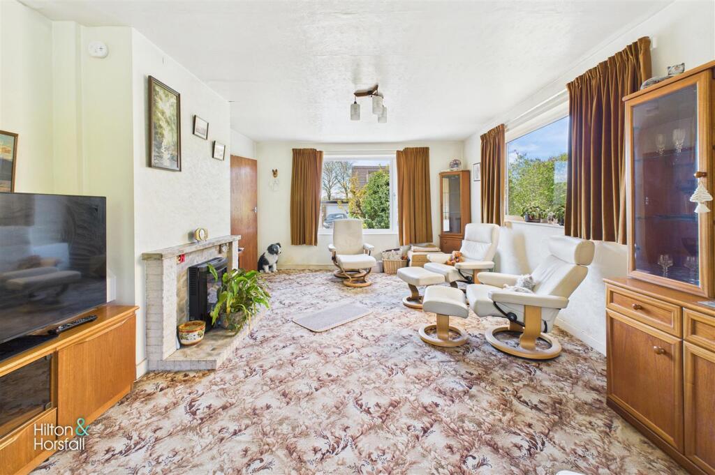 Additional image 3 of Uplands Drive, Fence