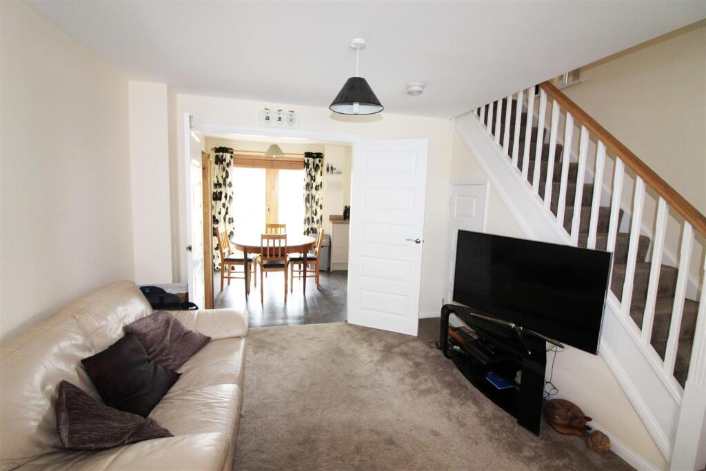 Additional image 10 of Oberon Grove, Street