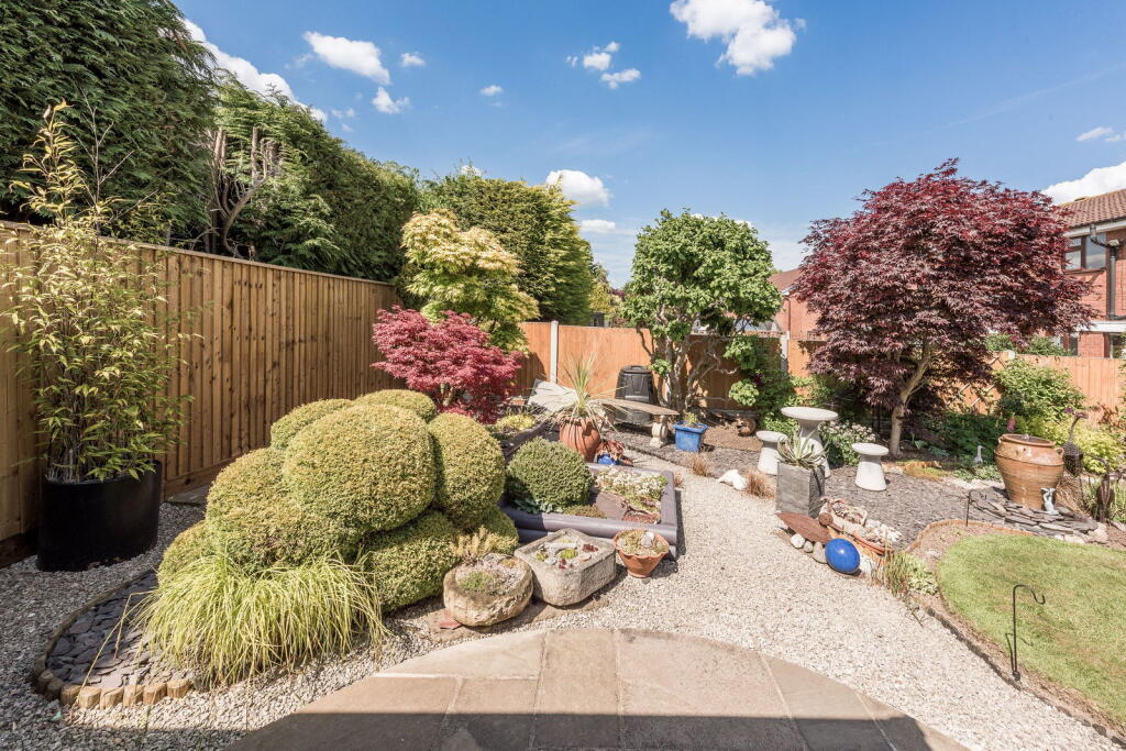 Additional image 41 of Foxlands Drive, Sutton Coldfield, B72 1YZ