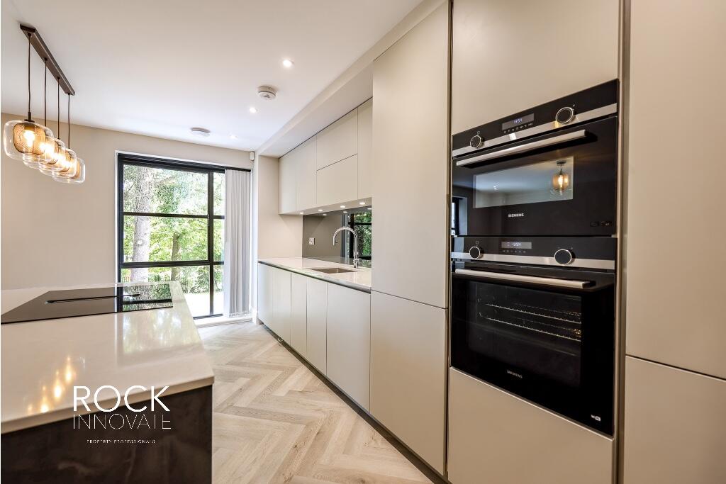 Additional image 5 of Avenue Road, Dorridge, B93