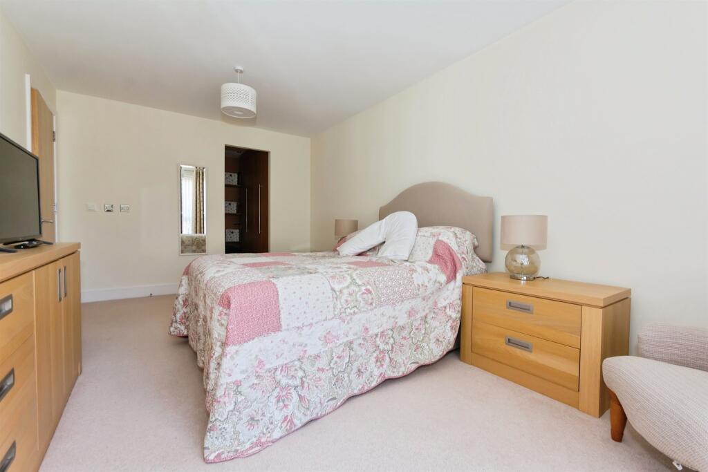 Additional image 11 of 911-913 Warwick Road, Solihull