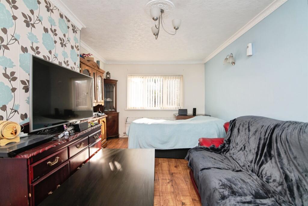 Additional image 8 of Gordon Avenue, West Bromwich