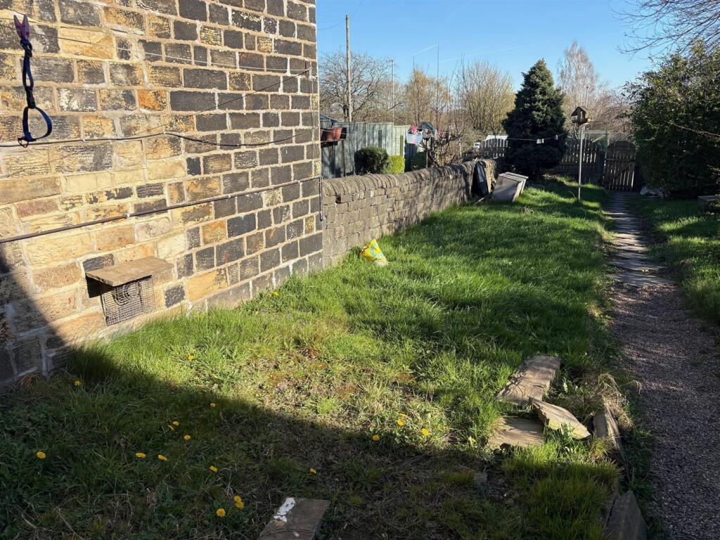Additional image 10 of Hird Road, Low Moor, Bradford