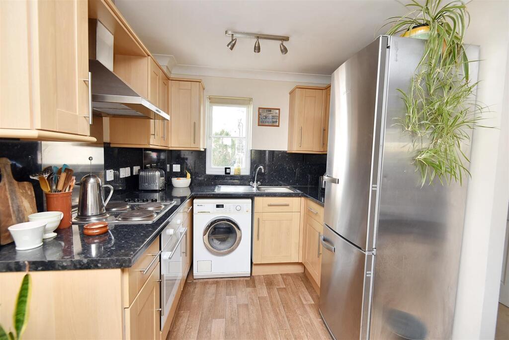 Additional image 7 of Samuel Court, Templecombe