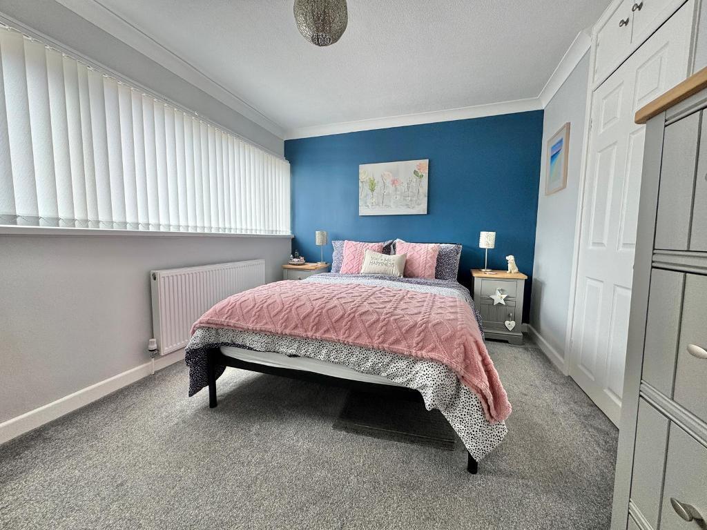 Additional image 10 of Pingle Close, West Bromwich, B71 3ET