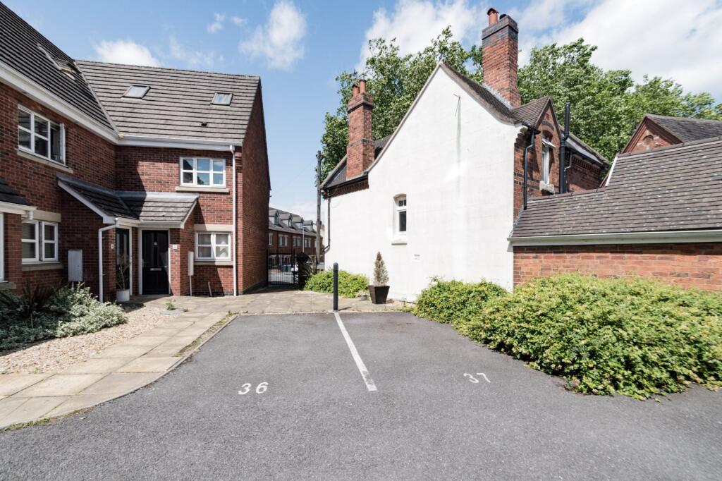 Additional image 4 of Mossvale Close, Cradley Heath, West Midlands, B64