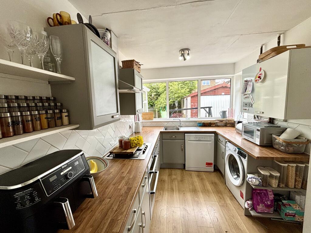 Additional image 3 of Roundhill Avenue, Bingley, BD16