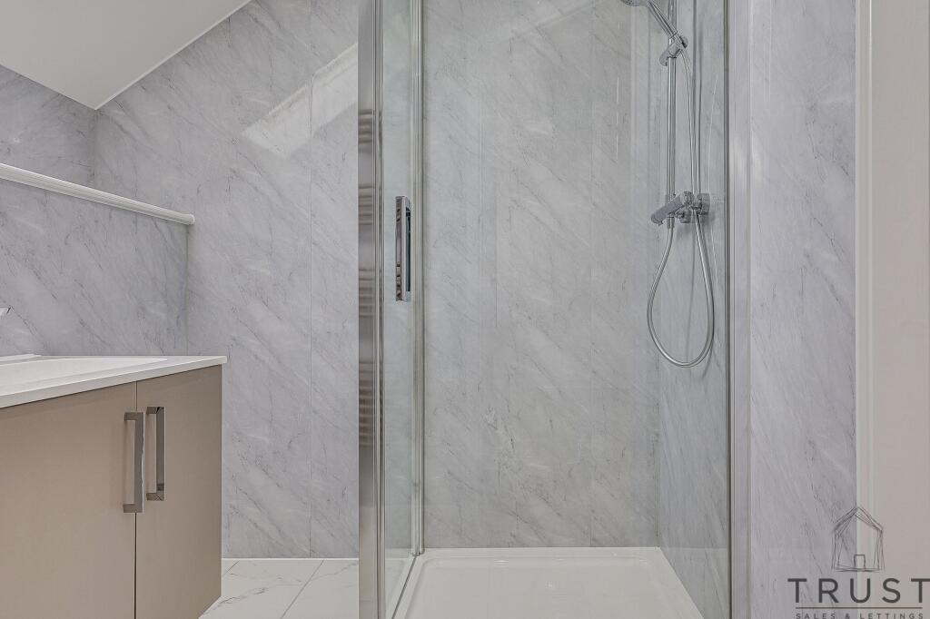 Additional image 41 of Wakefield Road, Drighlington, BD11