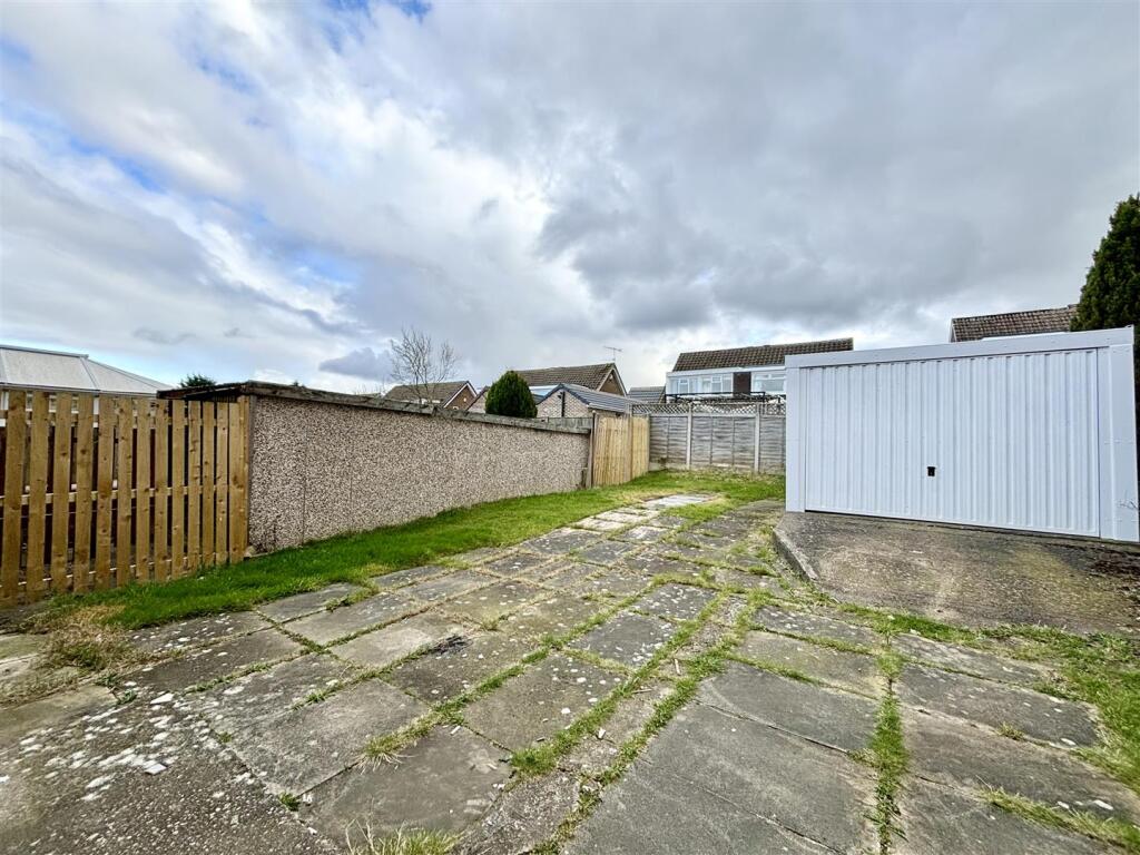 Additional image 15 of Hunters Park Avenue, Clayton, Bradford