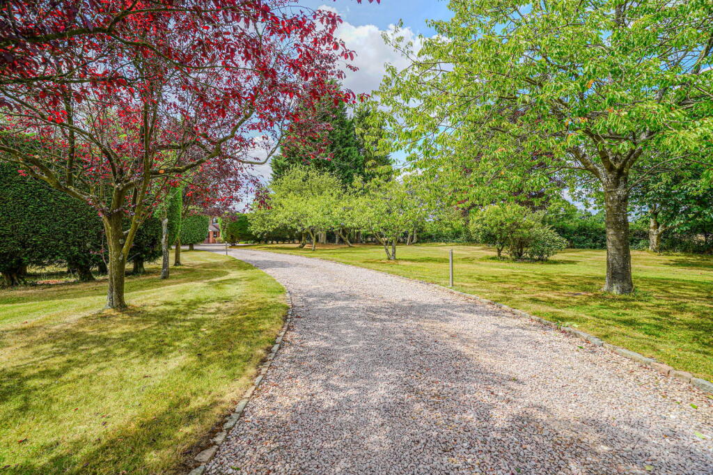 Additional image 41 of Malthouse Lane, Earlswood