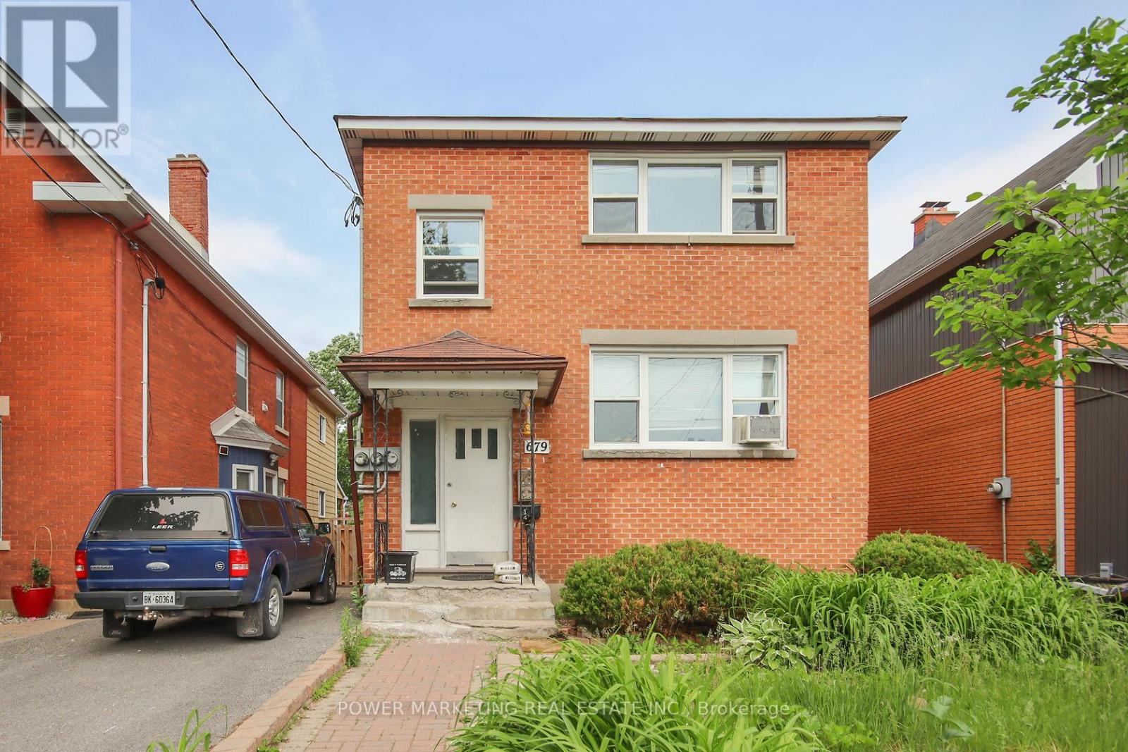 Property image for 3 - 679 ROOSEVELT AVENUE|Ottawa, Ontario K2A2A8