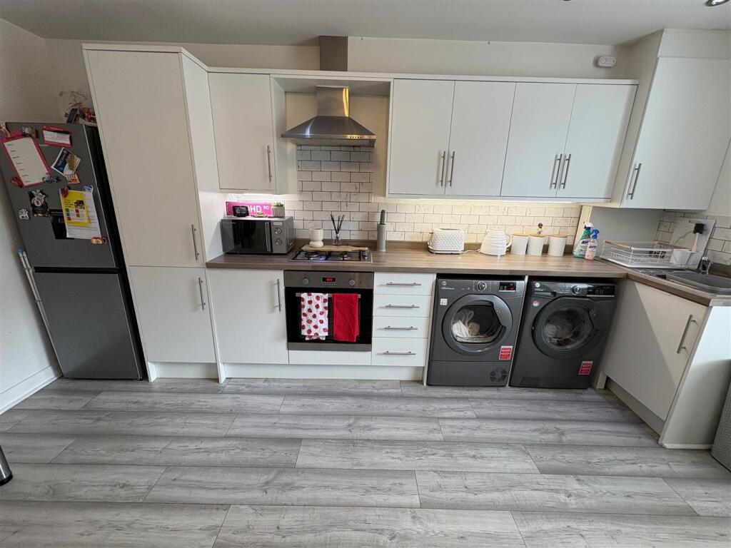 Additional image 11 of Ford Hill, Queensbury