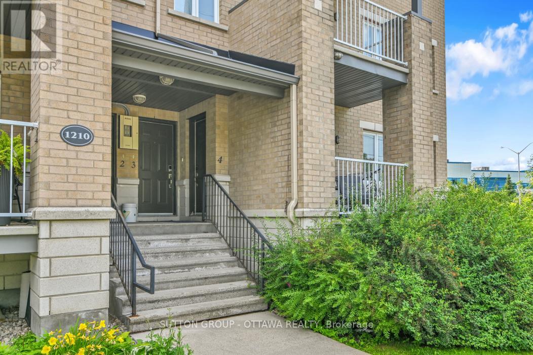 4 - 1210 MCWATTERS ROAD|Ottawa, Ontario K2C3Y2