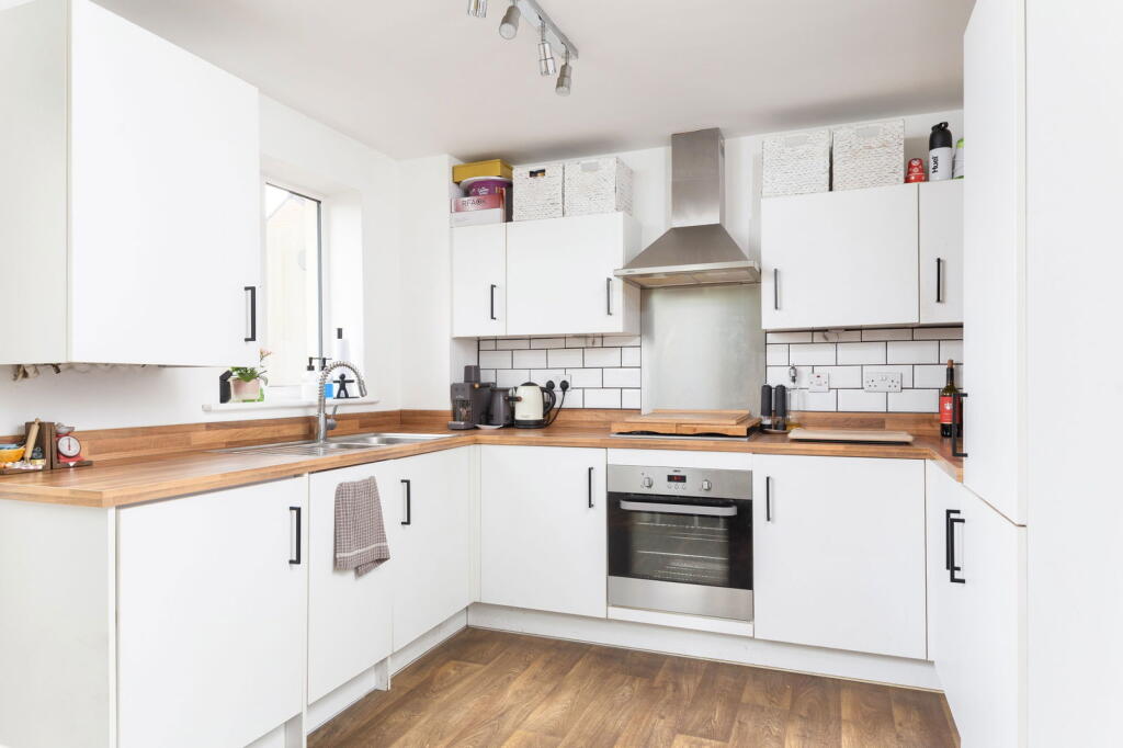 Additional image 4 of Brompton Drive, Bradford, BD10 0DW