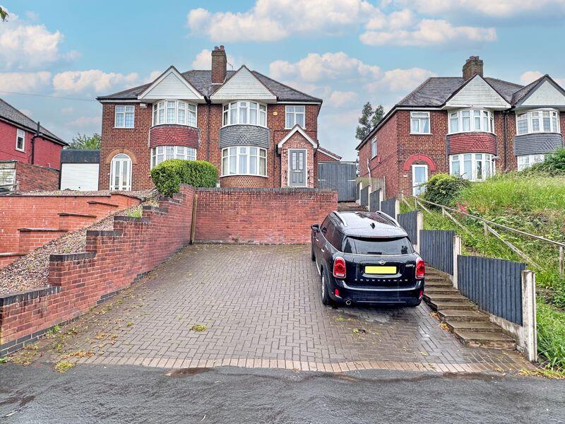 New Birmingham Road, TIVIDALE, OLDBURY, B69 2JU