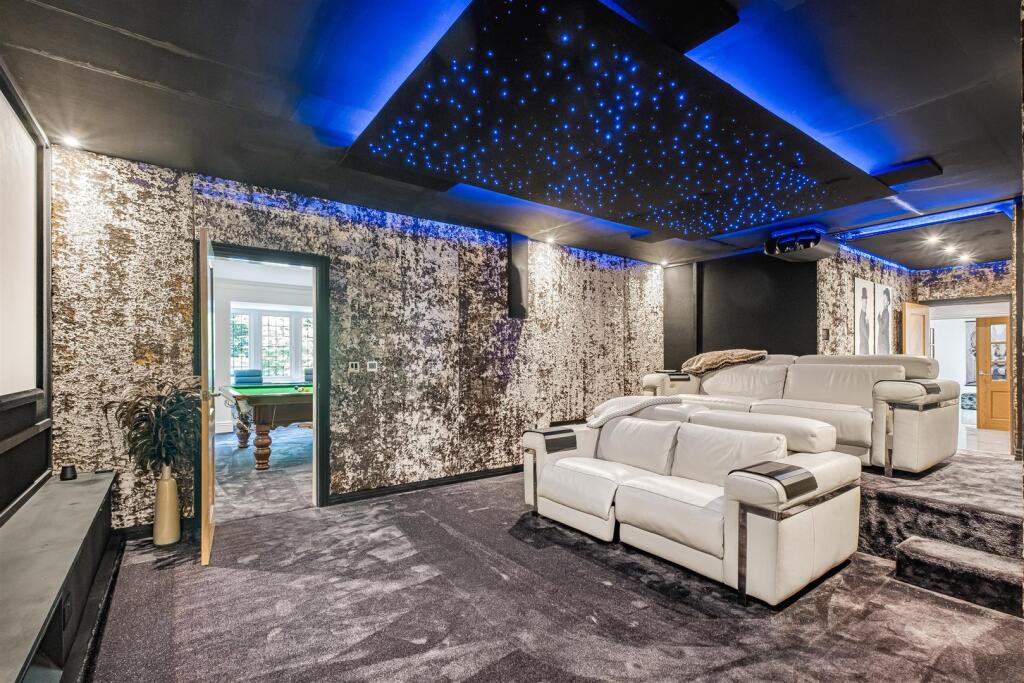 Additional image 14 of Hartopp Road, Four Oaks Park