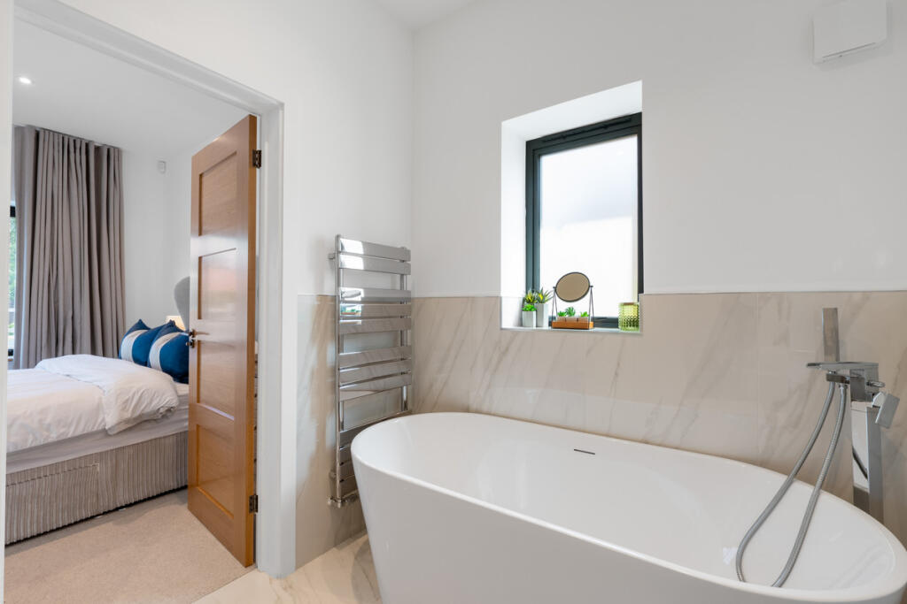 Additional image 26 of Haye Lane, Mappleborough Green, B80