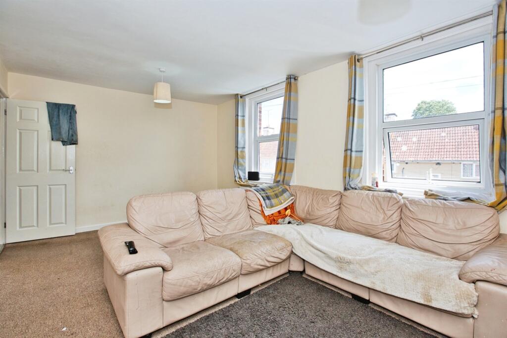 Additional image 11 of Grass Royal, Yeovil