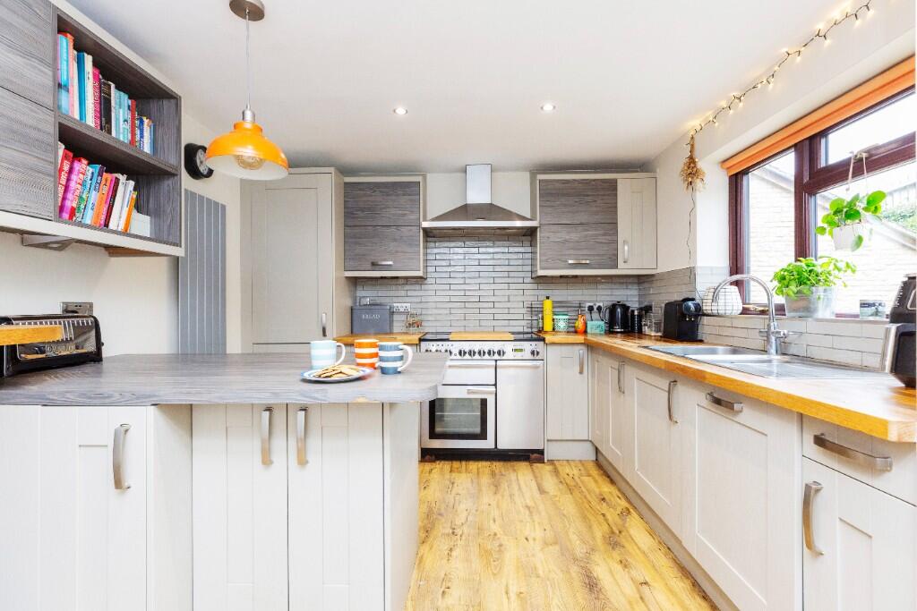Additional image 5 of Quaperlake Street, Bruton, Somerset, BA10