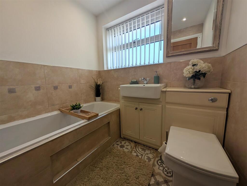 Additional image 16 of Cherry Orchard Avenue, Halesowen