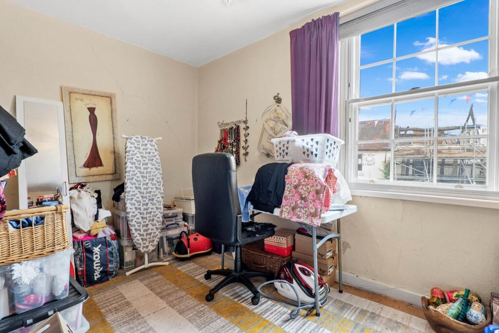 Additional image 5 of High Street , Alcester , B49