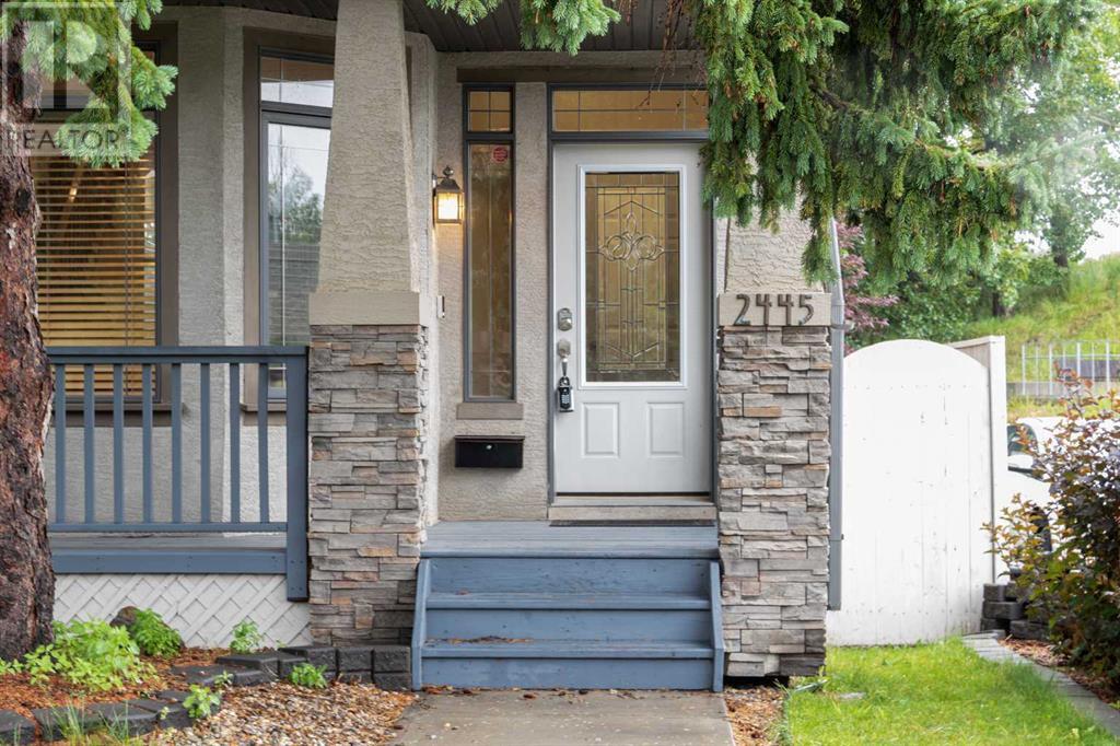 2445 32 Avenue SW|Calgary, Alberta T2T1X4