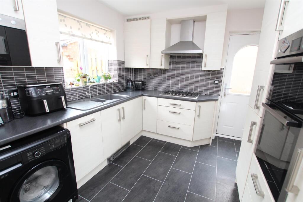 Additional image 2 of Sorrin Close, Idle, Bradford