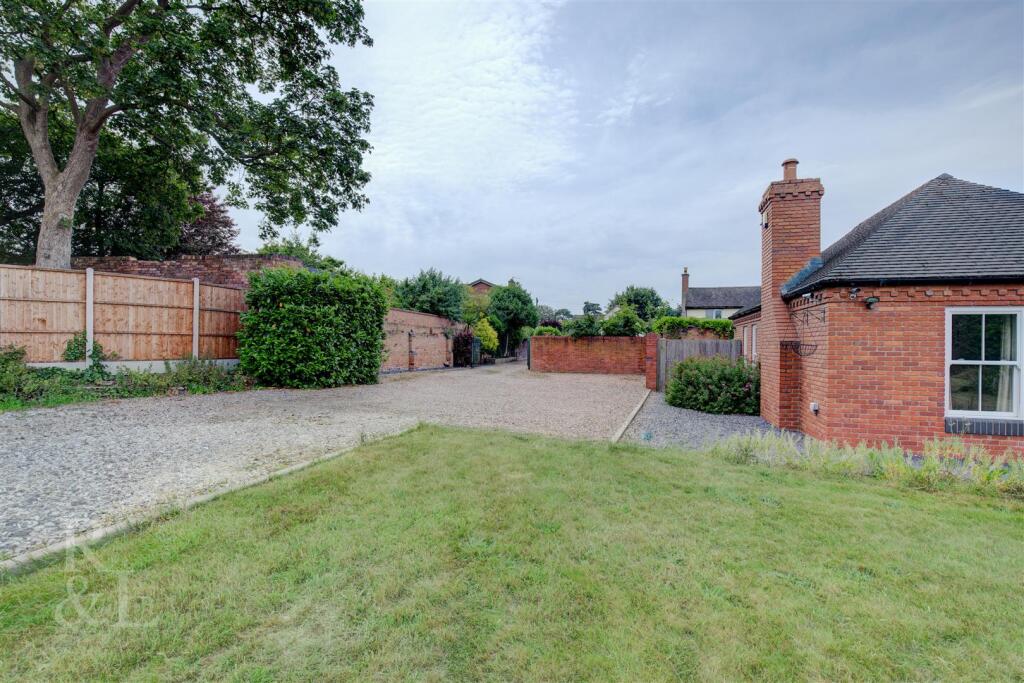 Additional image 35 of The Paddock, Stud Farm Drive, Bonehill, Tamworth