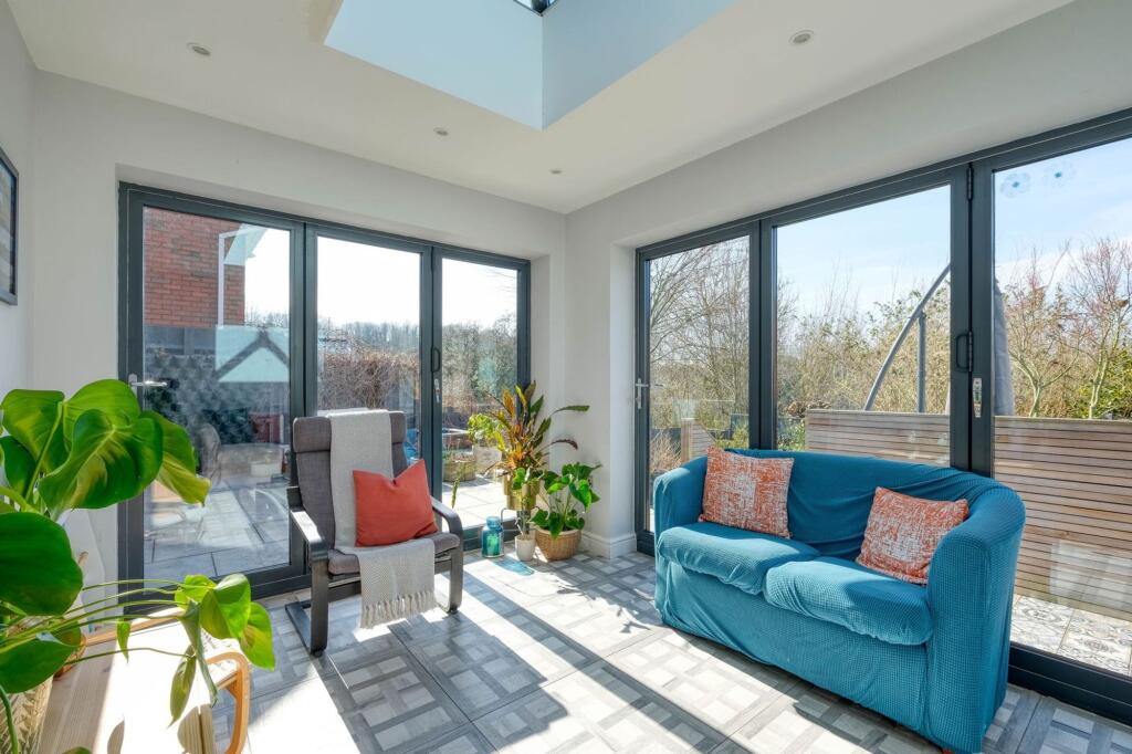 Additional image 7 of Underwood Close, Callow Hill, B97