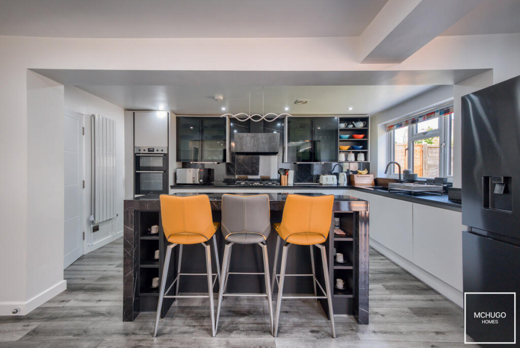 Additional image 20 of Extended home, Marshwood Croft, B62