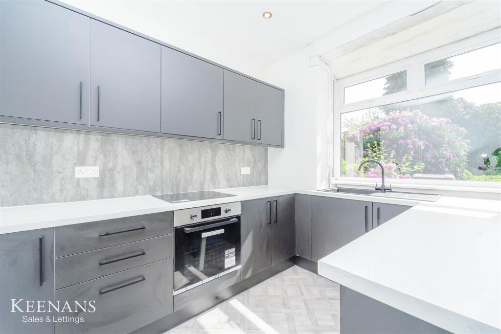 Additional image 10 of Caernarvon Avenue, Burnley