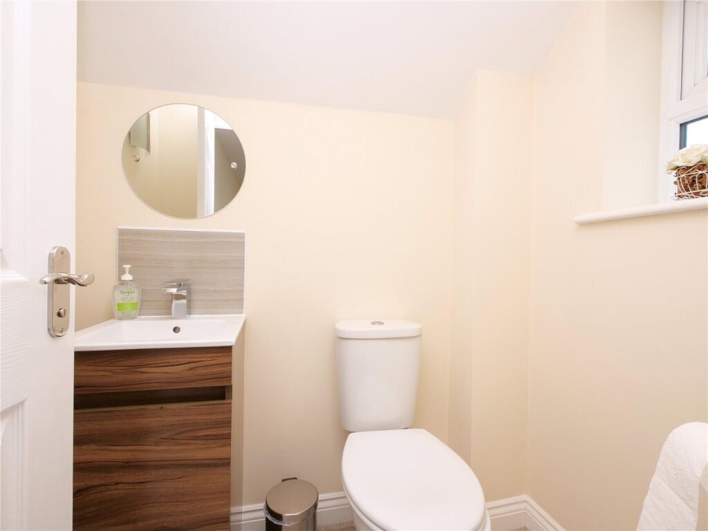 Additional image 10 of Spacious 3-4 Bedroom House With Significant Off-Street Parking & Garden