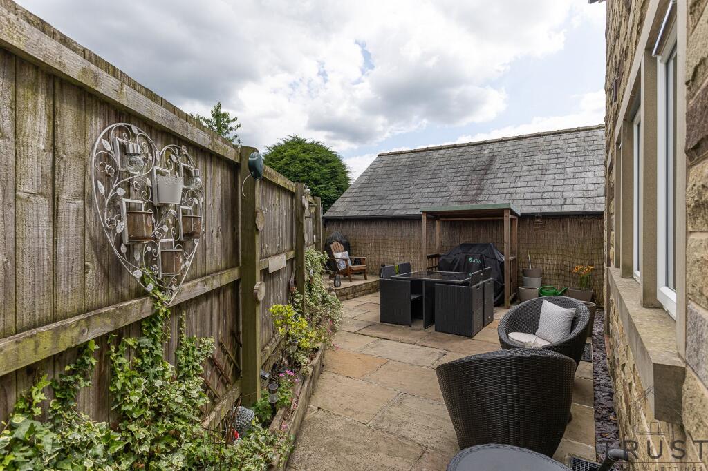 Additional image 73 of Bradford Road, Birkenshaw, BD11