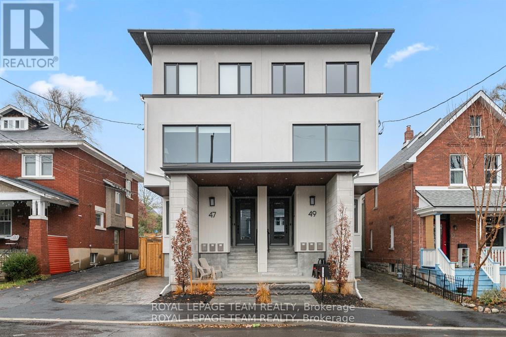 1 - 47 GROSVENOR AVENUE|Ottawa, Ontario K1S4S1